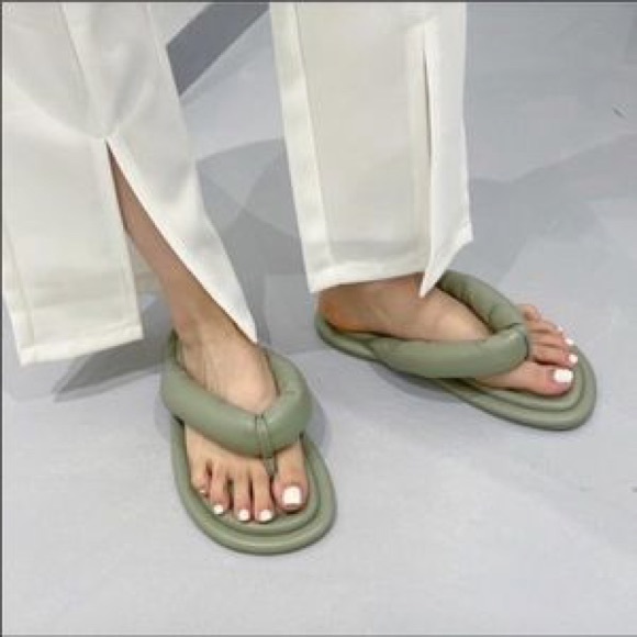 Zara Leather Pool Noodle Flip Flops Sage Green Sz 36 - Picture 8 of 8